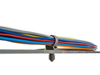 插入嵌板后防止電線束扭轉的橢圓孔專用